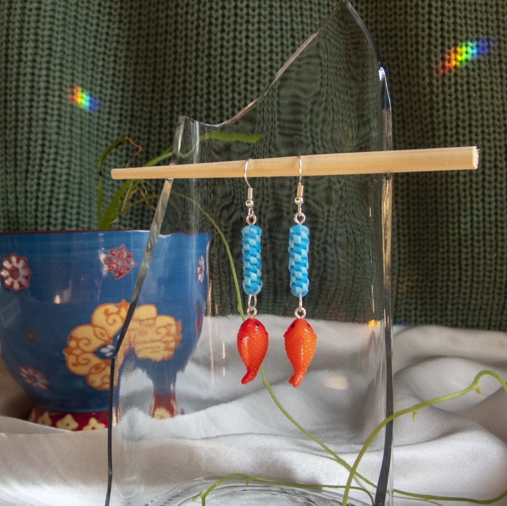 Blue Orange Spirals w Fish on Hooks - Handmade Lanyard / Scoobidou Earrings